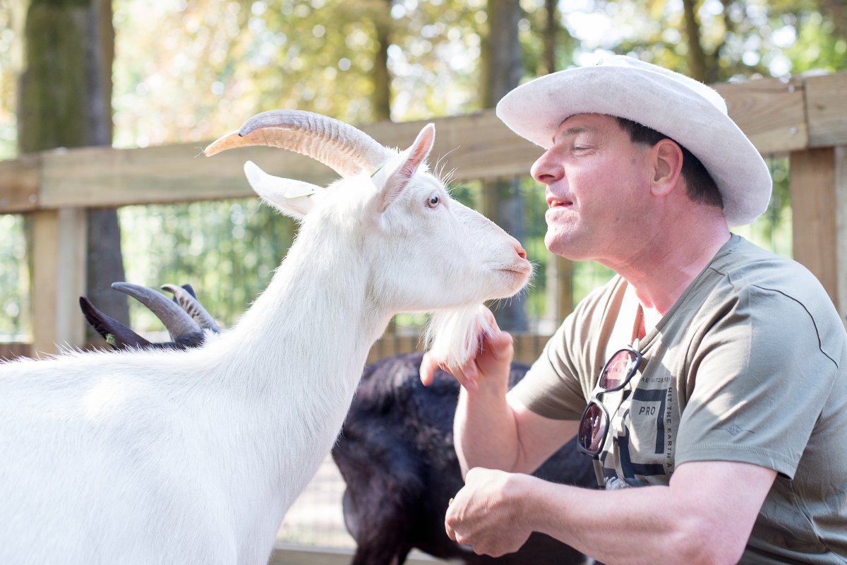 Crisisteams in de corona op woonlocatie Amarant Foto bd.nl